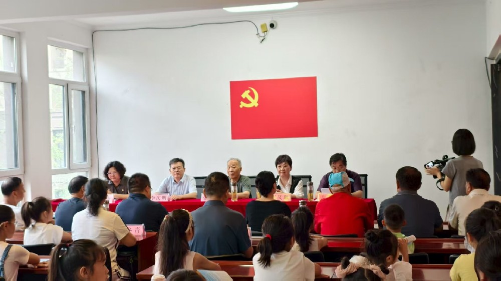 ​山东省单县多方力量齐聚 共启“爱心小学堂”绘就儿童成长画卷